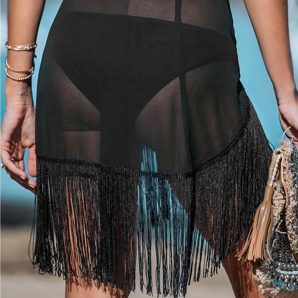 Swim cover-up sarong - Picture 2 of 3